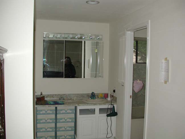 Master bath vanity 2.jpg 28.5K